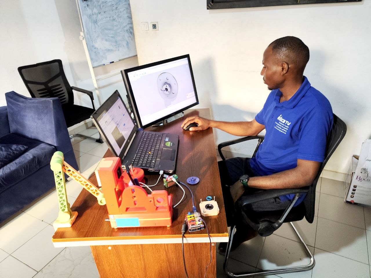 Inside the PlastiBytes workshop
